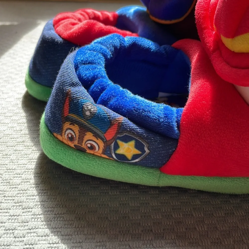 Unisex paw patrol slippers size 56